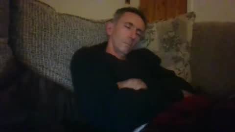 Snapshot of stuuuey73 chatting on 28, 10, 2025 stuuuey73 online show from 28, 10, 2025