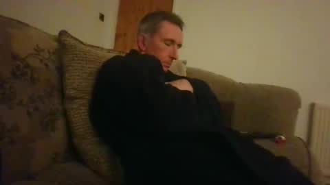 Snapshot of stuuuey73 chatting on 25, 11, 2025 stuuuey73 online show from 25, 11, 2025