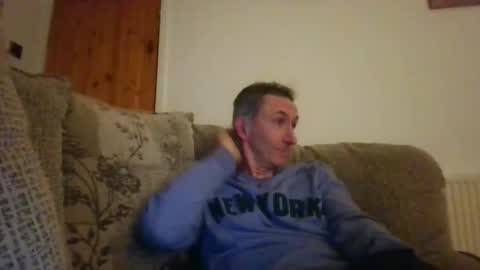 Snapshot of stuuuey73 chatting on 26, 11, 2025 stuuuey73 online show from 26, 11, 2025