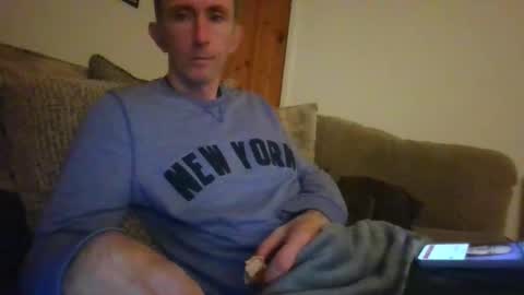 Snapshot of stuuuey73 chatting on 30, 11, 2025 stuuuey73 online show from 30, 11, 2025