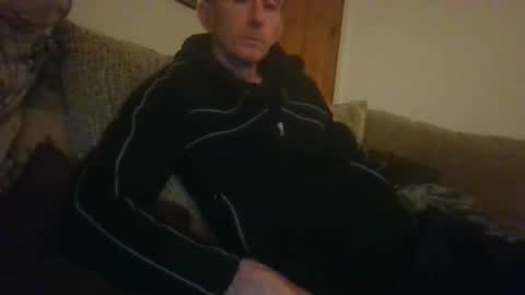 Snapshot of stuuuey73 chatting on 19, 12, 2025 stuuuey73 online show from 19, 12, 2025