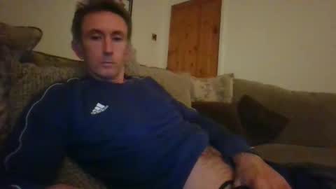 Snapshot of stuuuey73 chatting on 20, 12, 2025 stuuuey73 online show from 20, 12, 2025