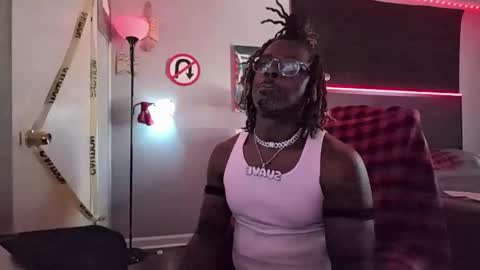 Snapshot of suavechocolatecity chatting on 13, 1, 2026 Hot Chocolate online show from 13, 1, 2026