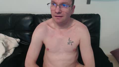 Snapshot of subfag4you chatting on 16, 11, 2025 Sub Bottom for You online show from 16, 11, 2025