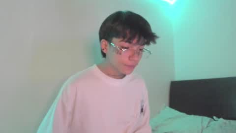 Snapshot of submissive_boyy_ chatting on 15, 12, 2024 nico online show from 15, 12, 2024