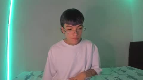 Snapshot of submissive_boyy_ chatting on 10, 1, 2025 nico online show from 10, 1, 2025