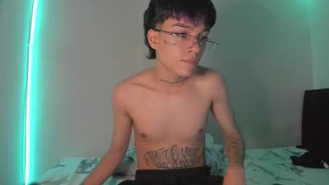 Snapshot of submissive_boyy_ chatting on 25, 1, 2025 nico online show from 25, 1, 2025
