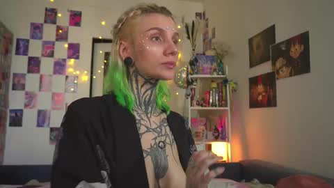 succubus_66 online show from 8, 3, 2025