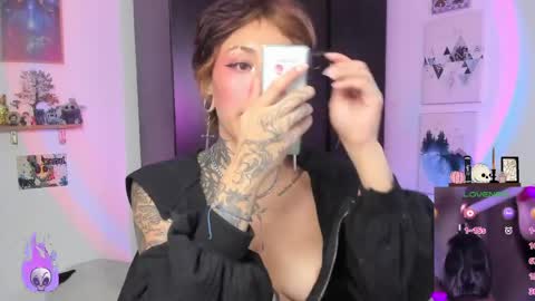 Snapshot of succubus_girl_ chatting on 5, 5, 2026 Alexy online show from 5, 5, 2026