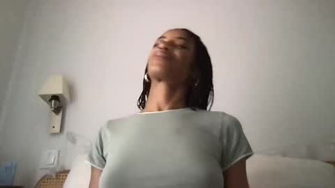 Succubus Sirena online show from 5, 4, 2026