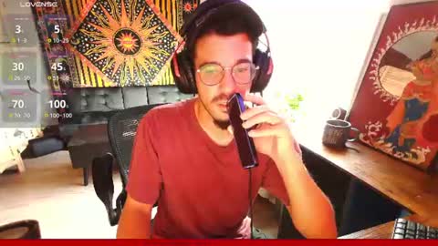 Snapshot of suckmyshroom22 chatting on 30, 7, 2026 Mario online show from 30, 7, 2026