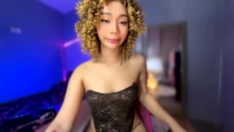Snapshot of sugar_hally chatting on 4, 3, 2026 your ultimate goddess online show from 4, 3, 2026