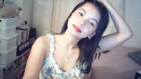 Snapshot of sugar_jazzz chatting on 2, 3, 2026 Rosiee online show from 2, 3, 2026