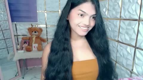 Snapshot of sugar_n_spicex chatting on 2, 3, 2026 trisha online show from 2, 3, 2026