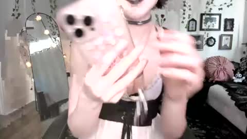 Snapshot of sugarmiette chatting on 8, 7, 2026 Ella online show from 8, 7, 2026