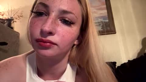 sugarrushxoxo online show from 22, 3, 2026
