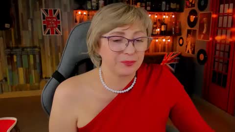 Vivien online show from 8, 3, 2025