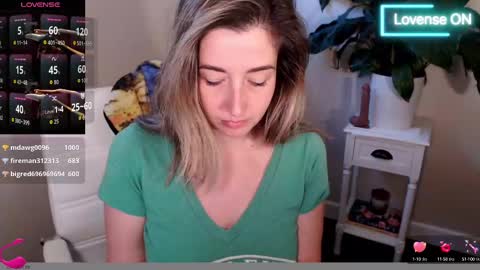 Mia online show from 10, 10, 2025