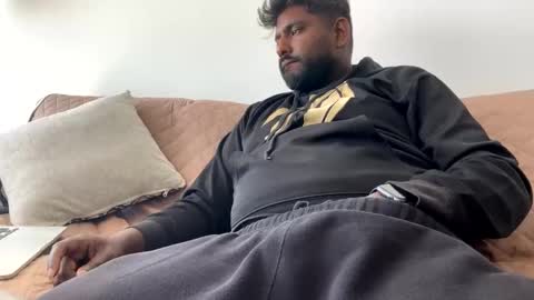 Let me be your knight that saves you online show from 9, 10, 2025