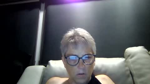 Wink If You Dare online show from 3, 5, 2026
