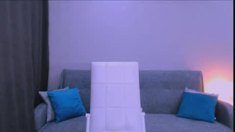 Christina online show from 6, 11, 2025