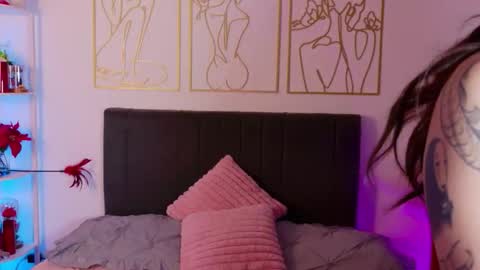 OnlyFans summer holiday online show from 14, 12, 2025