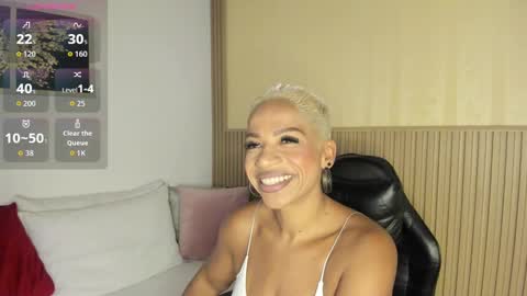 Snapshot of summer_night_ chatting on 28, 9, 2025 Summer online show from 28, 9, 2025