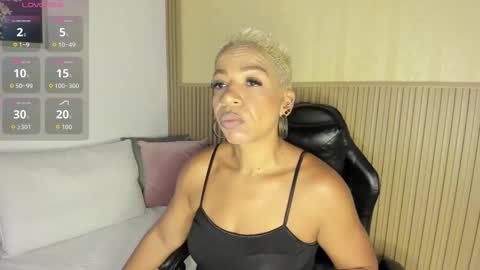 Snapshot of summer_night_ chatting on 3, 10, 2025 Summer online show from 3, 10, 2025