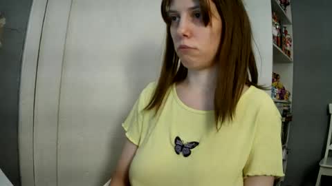 Snapshot of summerbluesky chatting on 15, 7, 2026 summerbluesky online show from 15, 7, 2026