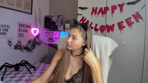 Snapshot of sunlightsofia chatting on 23, 10, 2025 Sofia online show from 23, 10, 2025