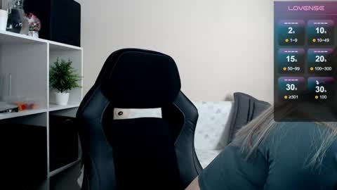 Naomi online show from 30, 6, 2026