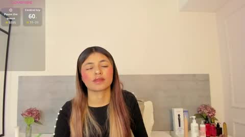 Snapshot of sunnywhitee chatting on 23, 4, 2026 sunnywhitee online show from 23, 4, 2026