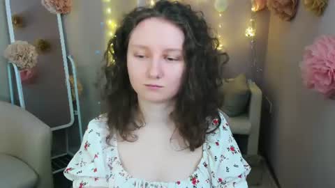 Snapshot of sunshine_blaze chatting on 2, 7, 2026 Alice online show from 2, 7, 2026