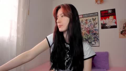 Snapshot of sunshine_girl9 chatting on 6, 3, 2025 sunshine_girl9 online show from 6, 3, 2025