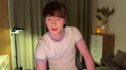 sunshinealex online show from 8, 2, 2026