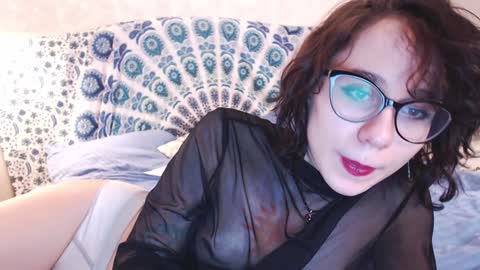 Snapshot of sunshinehella chatting on 10, 1, 2025 Hella online show from 10, 1, 2025