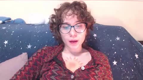 Snapshot of sunshinehella chatting on 23, 11, 2025 Hella online show from 23, 11, 2025