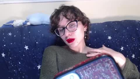 Snapshot of sunshinehella chatting on 25, 11, 2025 Hella online show from 25, 11, 2025