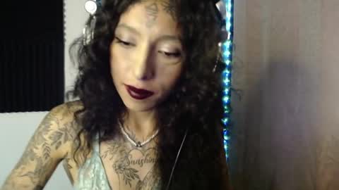 Snapshot of sunshinemiracle chatting on 26, 5, 2026 Sun - online show from 26, 5, 2026
