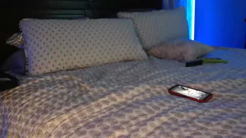 Superbronnon online show from 17, 2, 2025