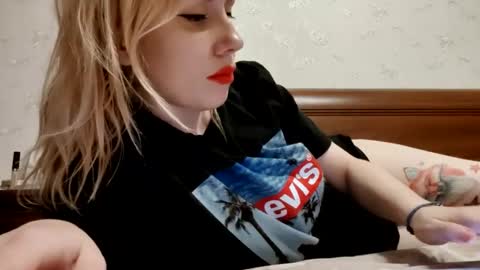 Snapshot of supereasyx chatting on 7, 12, 2024 Annie online show from 7, 12, 2024