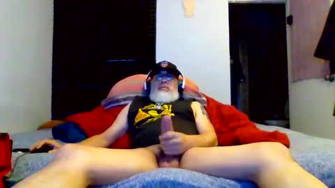 Snapshot of supermanloverhg chatting on 13, 10, 2025 supermanloverhg online show from 13, 10, 2025