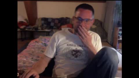 supersquirrel81 online show from 12, 4, 2026