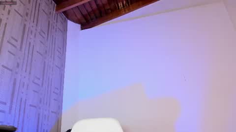 Snapshot of suprasexyjohn chatting on 26, 6, 2026 llllSupra llll online show from 26, 6, 2026