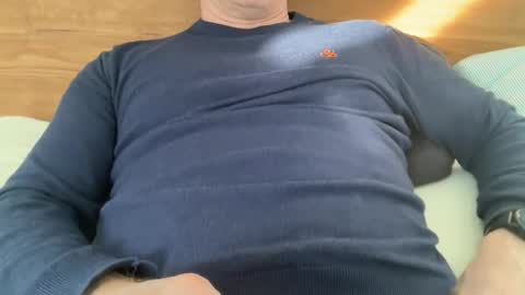 surfstar81 online show from 23, 11, 2025