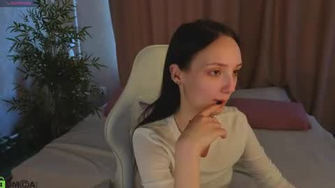 Snapshot of susan__clark chatting on 3, 7, 2026 Annie online show from 3, 7, 2026