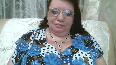 Snapshot of susanaahsun chatting on 18, 5, 2026 SusanaAhSun online show from 18, 5, 2026