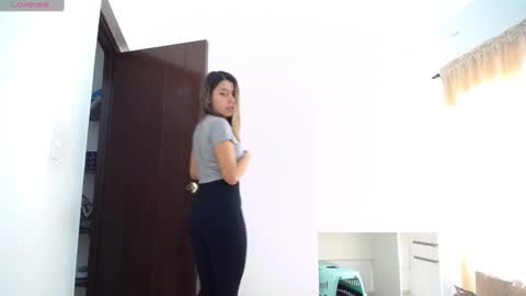 Snapshot of susanaduncann chatting on 26, 12, 2024 Susana online show from 26, 12, 2024
