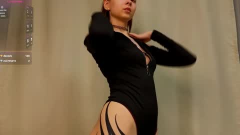Snapshot of susannahtrojahn chatting on 11, 5, 2026 susannahtrojahn online show from 11, 5, 2026