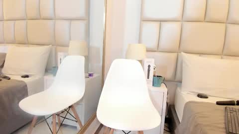 susanthomass online show from 6, 3, 2026